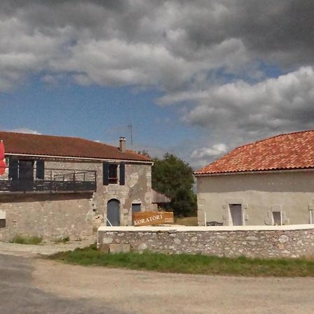 L'Oratori : Chambre La Gabarre Sérignac エクステリア 写真